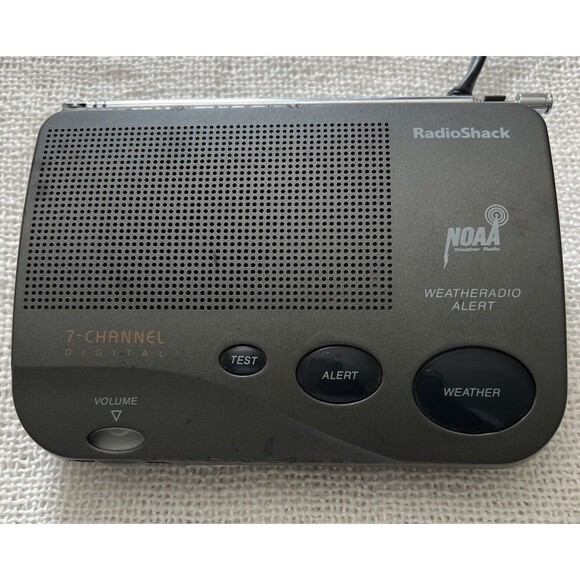 Radio Shack 12-247B Weather Radio Alert 7 Channel NOAA Digital - Tested preowned - Picture 4 of 10